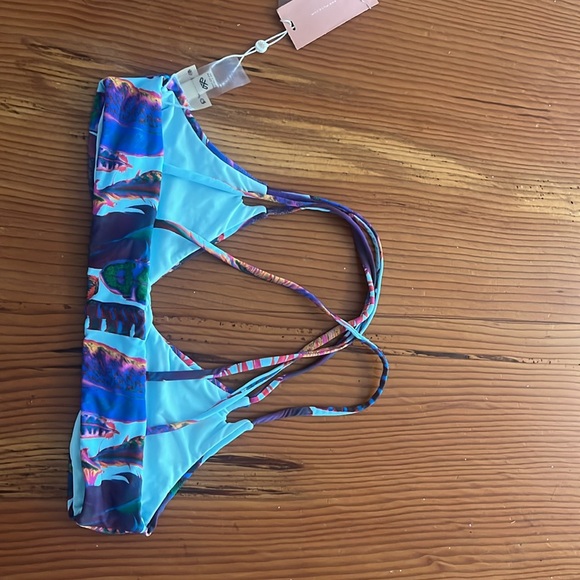 PILYQ Vida Reversable Utopia Halter & Basic Full Bottom Set - Picture 3 of 5